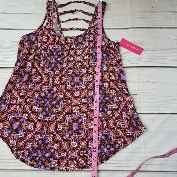 Xhilaration Asymmetrical Cut Out Tank Top Size XS - Picture 3 of 7